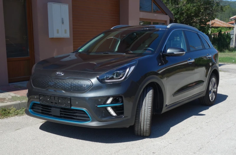 Kia Niro, снимка 1 - Автомобили и джипове - 49527757