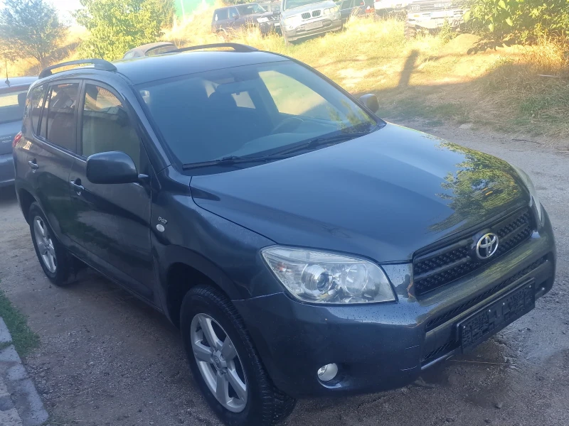 Toyota Rav4, снимка 6 - Автомобили и джипове - 52825657