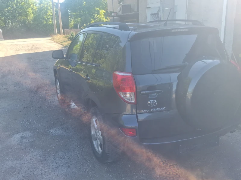Toyota Rav4, снимка 2 - Автомобили и джипове - 52825657