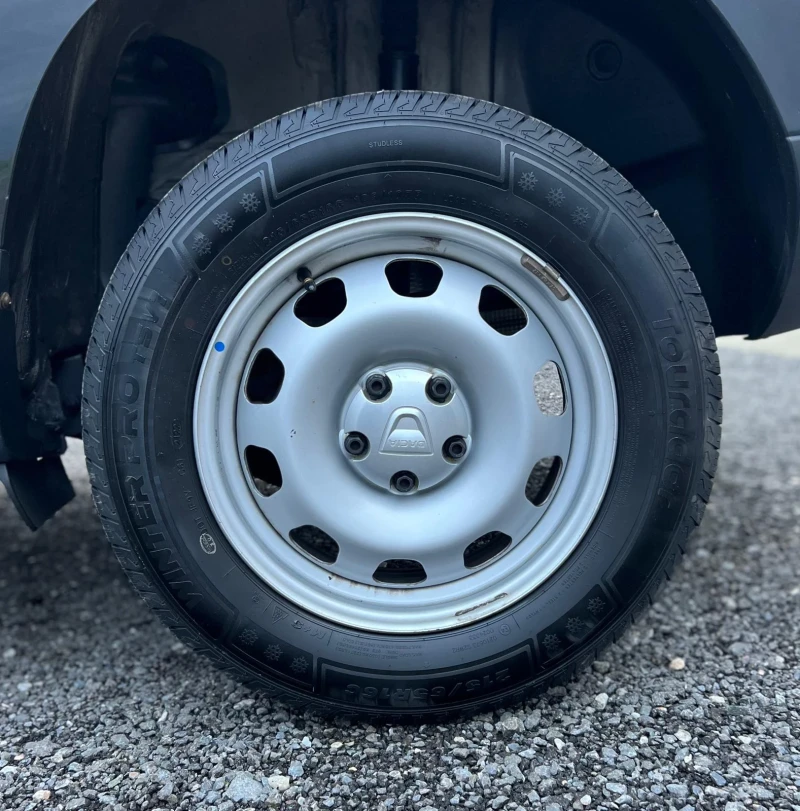 Dacia Duster 1.5DCI 109кс, снимка 14 - Автомобили и джипове - 53035916