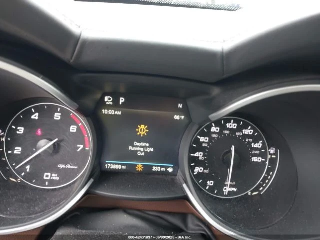 Alfa Romeo Stelvio * TI LUSSO AWD* Премиум оборудване* Keyless* Подгр - изображение 9