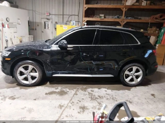Audi Q5 * PREMIUM* QUATTRO* STRONIC* КОЖА* ПОДГРЕВ* , снимка 7 - Автомобили и джипове - 53779300