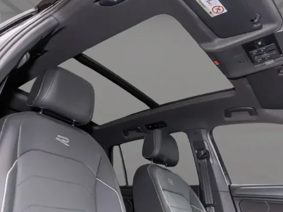 VW Tiguan Allspace 2.0 TDI 4Motion = R-line = 7 Seats Гаранция, снимка 11 - Автомобили и джипове - 55035807