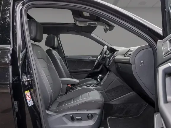 VW Tiguan Allspace 2.0 TDI 4Motion = R-line = 7 Seats Гаранция, снимка 10 - Автомобили и джипове - 55035807