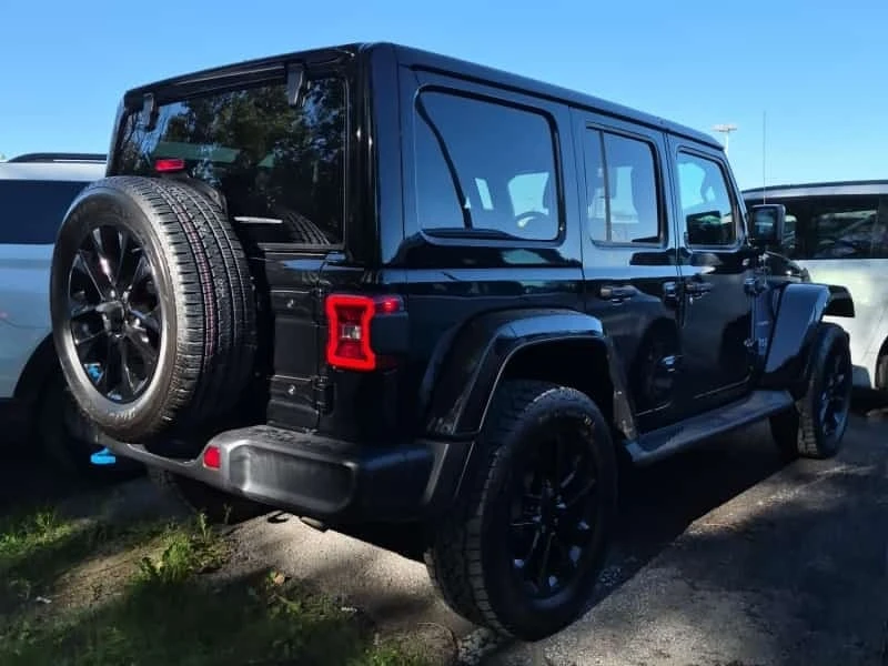 Jeep Wrangler * Unlimited Sahara 4D Utility 4WD * CARFAX * , снимка 4 - Автомобили и джипове - 56339348