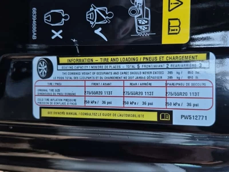 Jeep Wrangler * Unlimited Sahara 4D Utility 4WD * CARFAX * , снимка 11 - Автомобили и джипове - 56339348