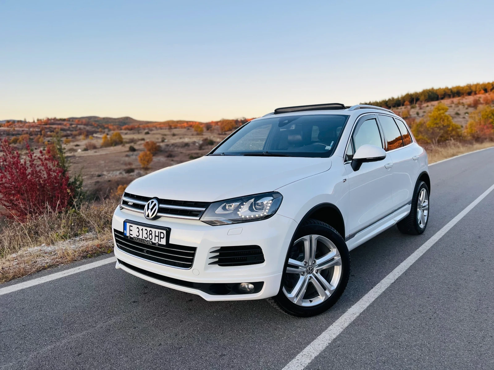 VW Touareg 4.2 TDI R-line Exclusieve - изображение 3