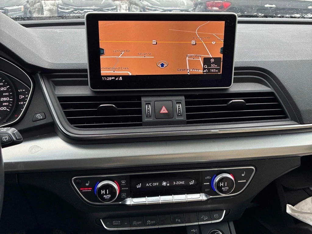 Audi Q5 * Progressiv * 360 CAM* CARFAX * ФИНАНСИРАНЕ* КЛИП - изображение 9