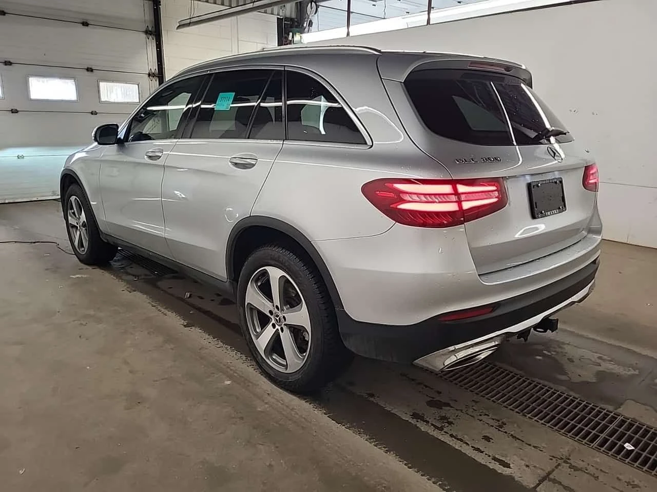 Mercedes-Benz GLC * 300 * CARFAX * ЦЕНА ДО БГ, снимка 5 - Автомобили и джипове - 53768696