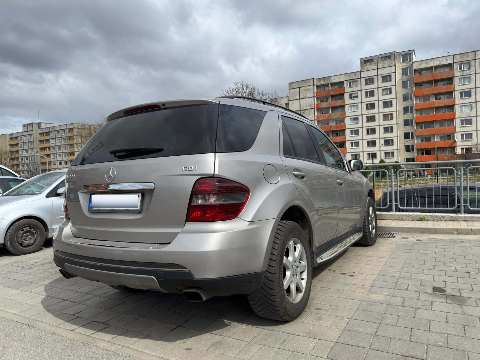 Mercedes-Benz ML 320, снимка 4 - Автомобили и джипове - 53971079