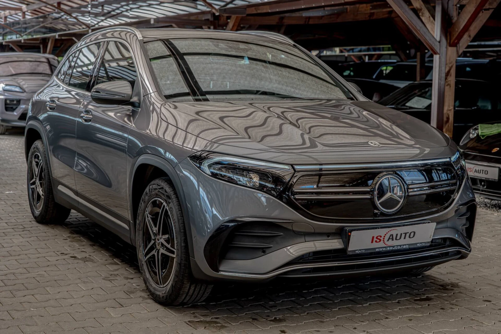 Mercedes-Benz EQA 250/AMG Line/Камера/Амбиент/MBUX/Dynamic Select/, снимка 2 - Автомобили и джипове - 54598919