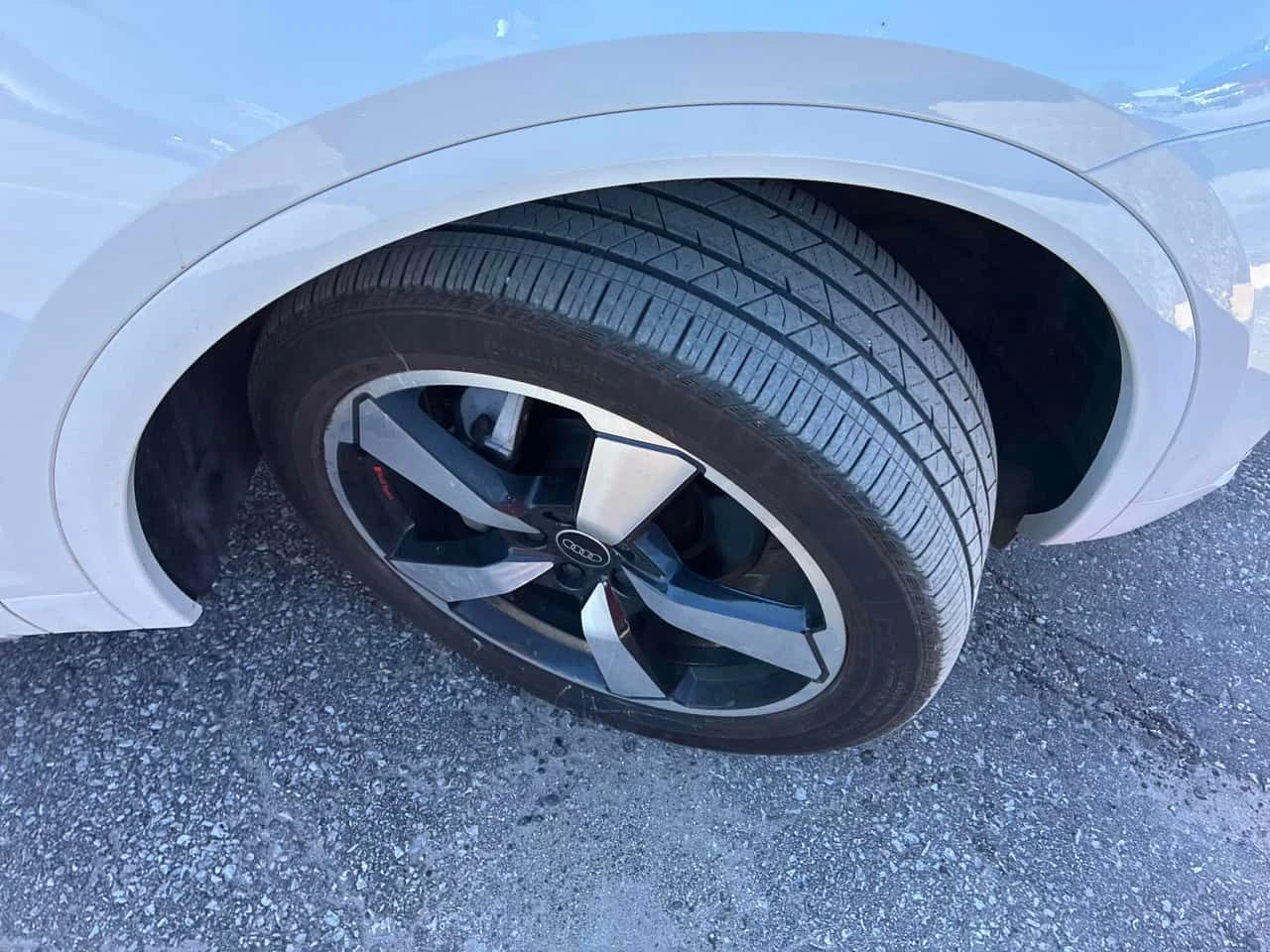 Audi Q5 Progressiv  CARFAX, снимка 7 - Автомобили и джипове - 54756337