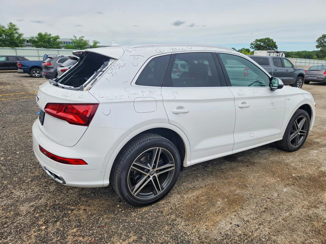 Audi SQ5 PREMIUM PLUS, снимка 3 - Автомобили и джипове - 55491932