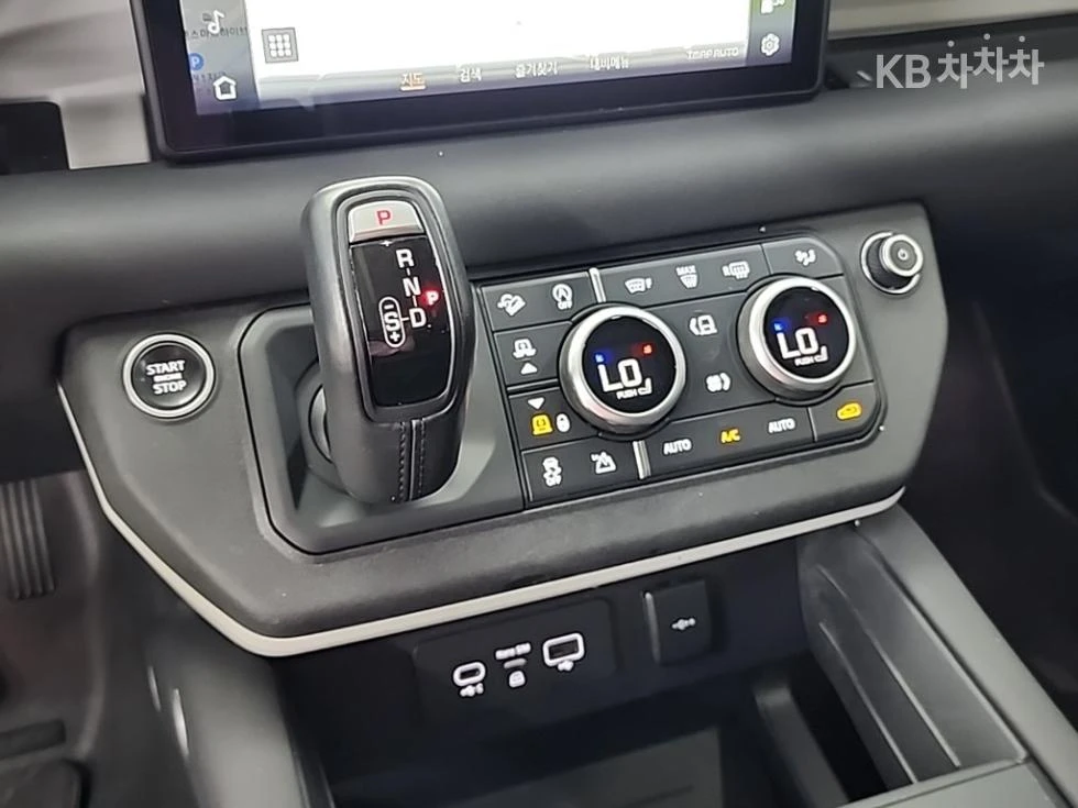 Land Rover Defender S SPORT+ 360CAM NAVI FULL, снимка 11 - Автомобили и джипове - 55540111