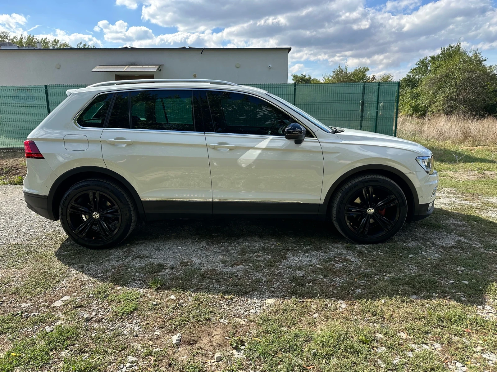 VW Tiguan 2.0TDI 150HP Digital , снимка 5 - Автомобили и джипове - 56341280