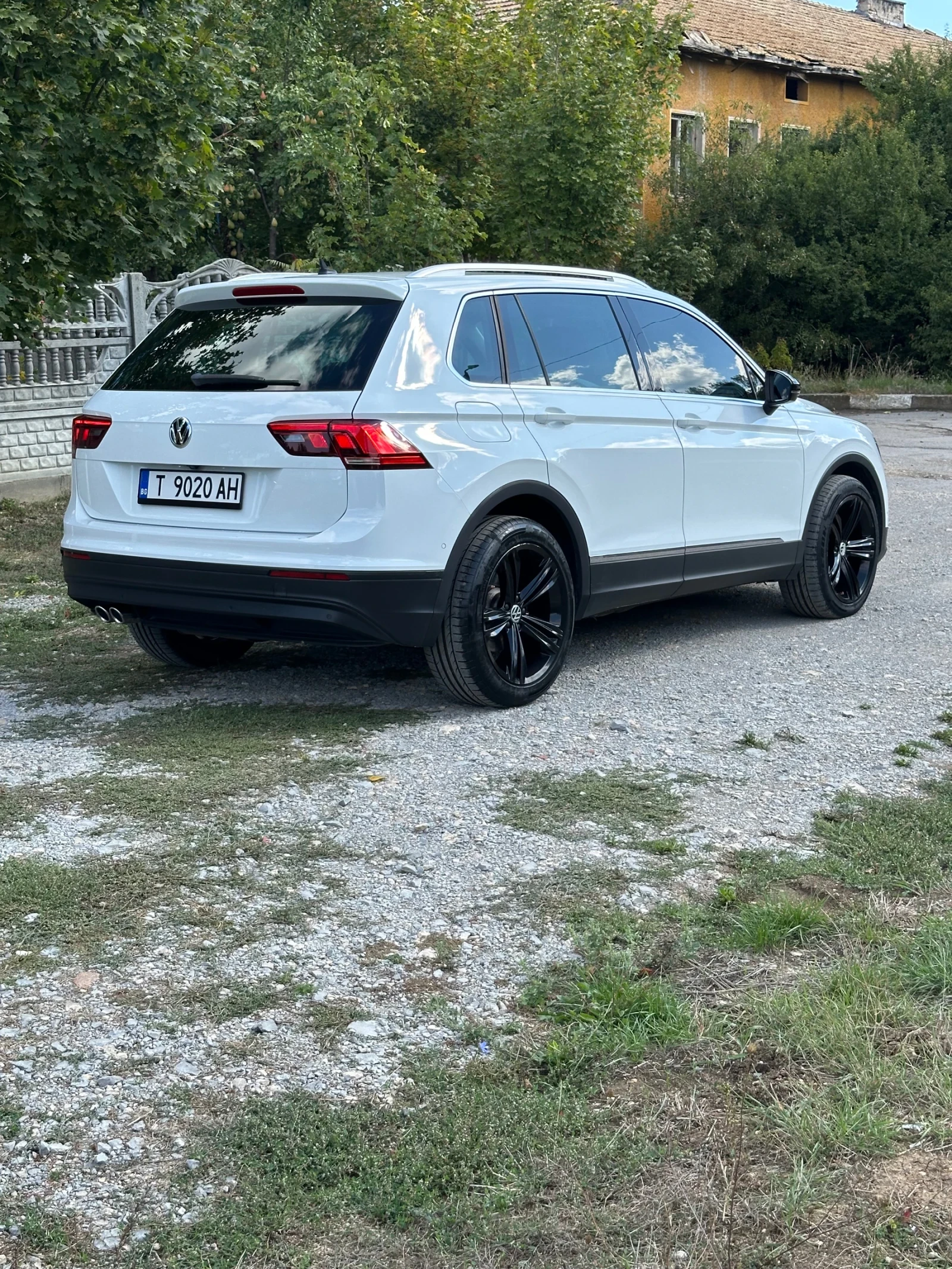 VW Tiguan 2.0TDI 150HP Digital , снимка 3 - Автомобили и джипове - 56341280