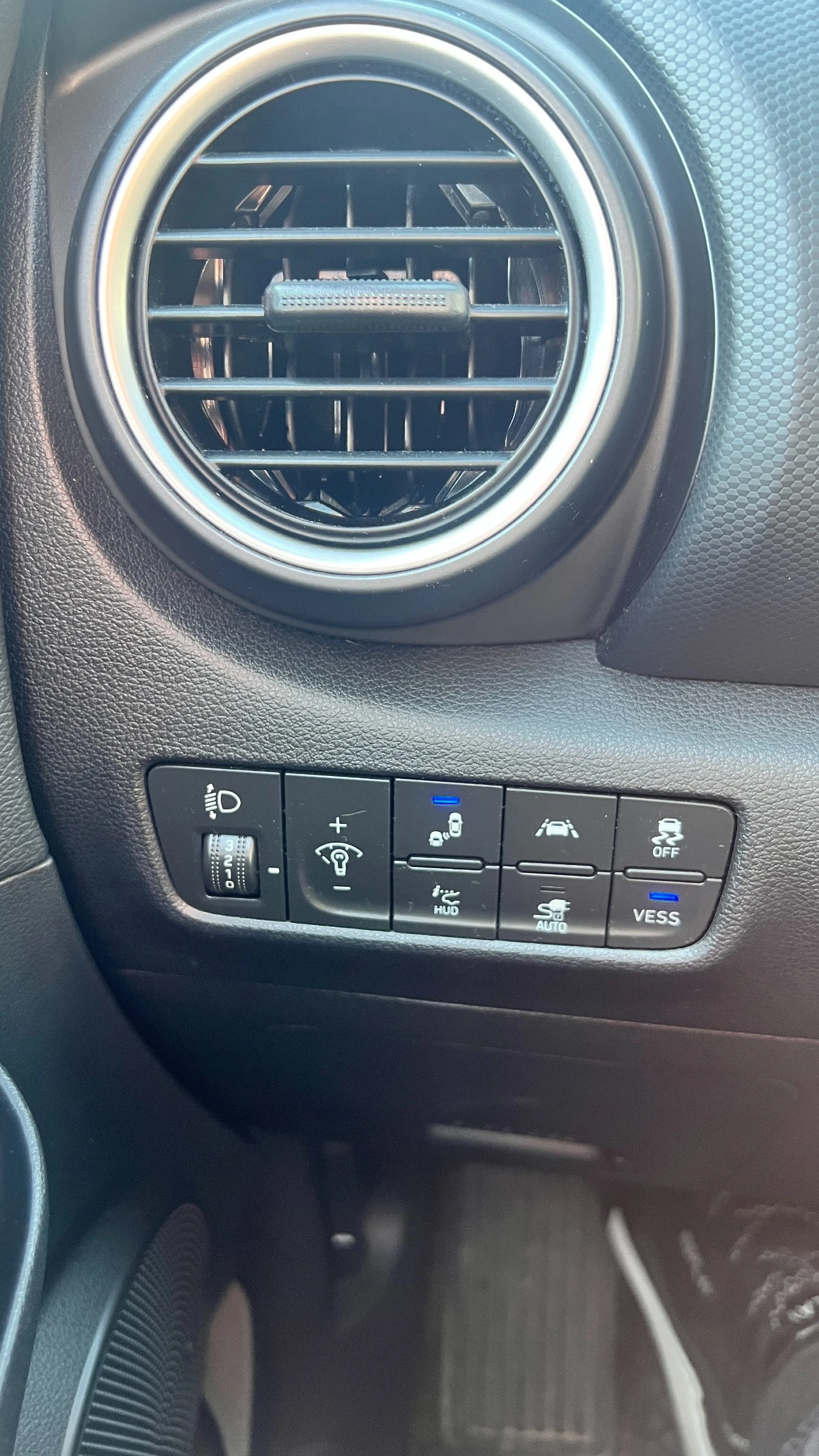 Hyundai Kona electric, снимка 13 - Автомобили и джипове - 56596135