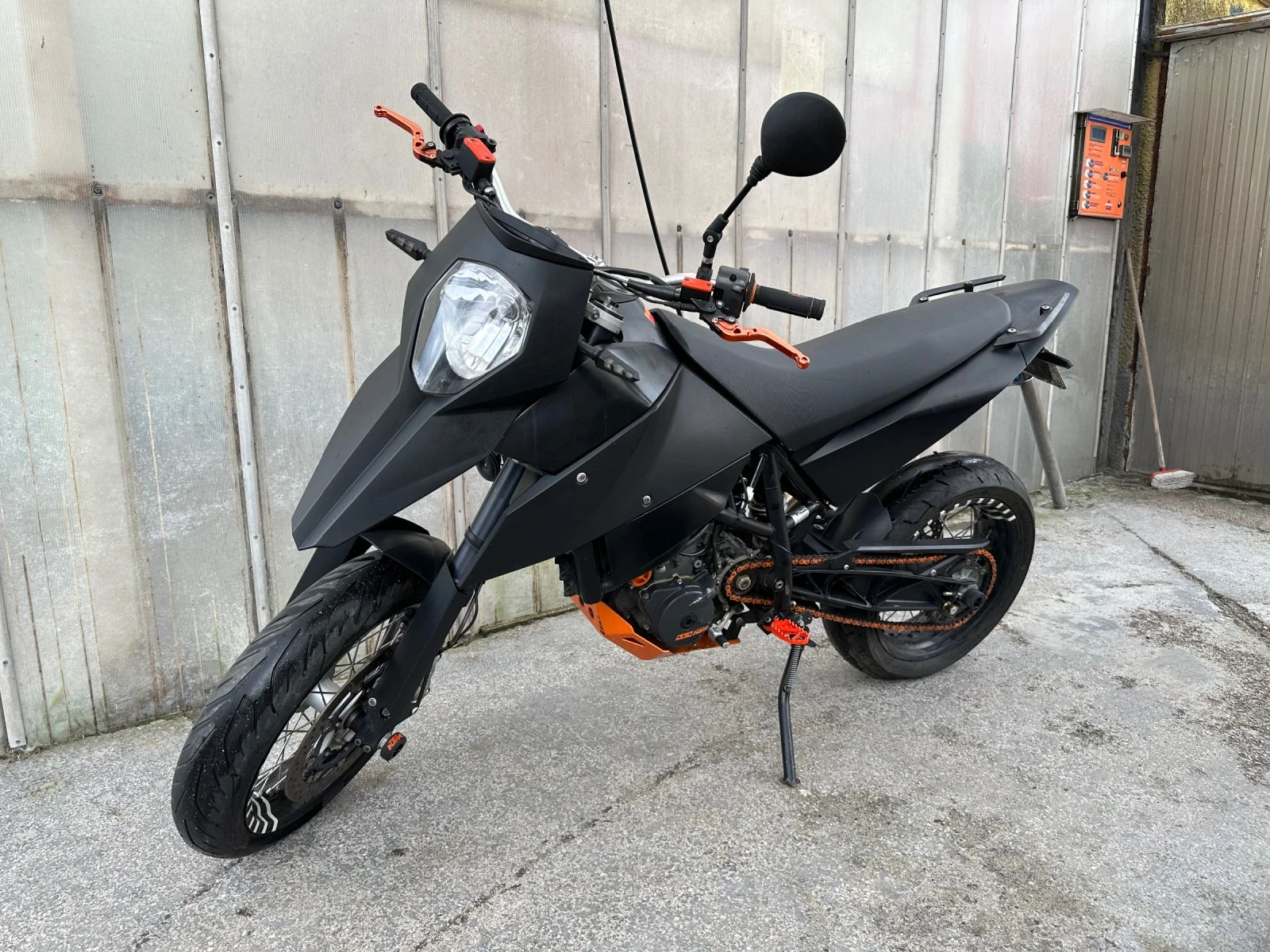 Ktm 690 Super Moto 690 - изображение 3