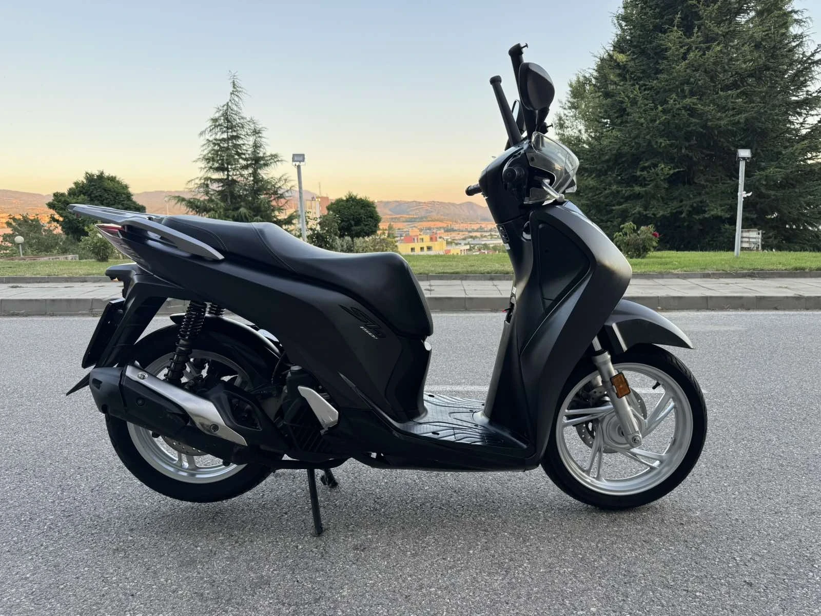 Honda Sh 150i, снимка 7 - Мотоциклети и мототехника - 55698141