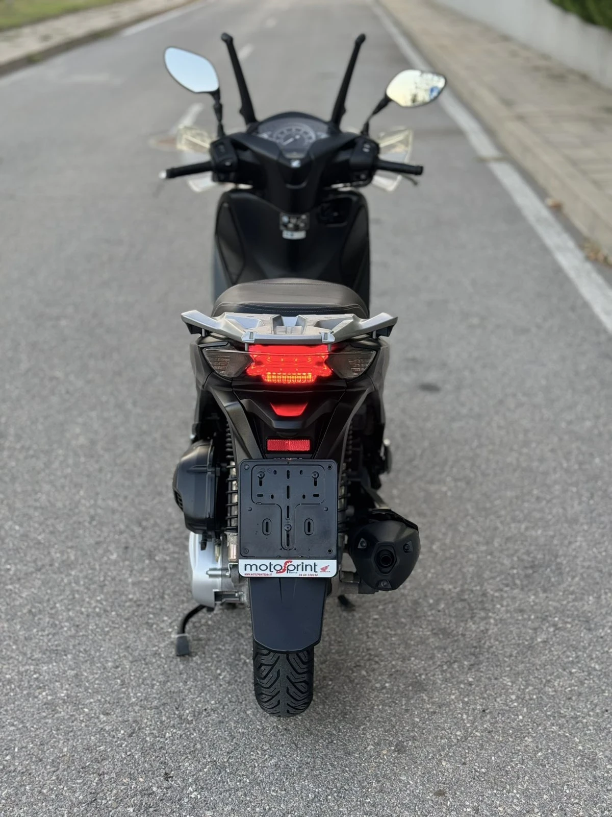 Honda Sh 150i, снимка 5 - Мотоциклети и мототехника - 55698141
