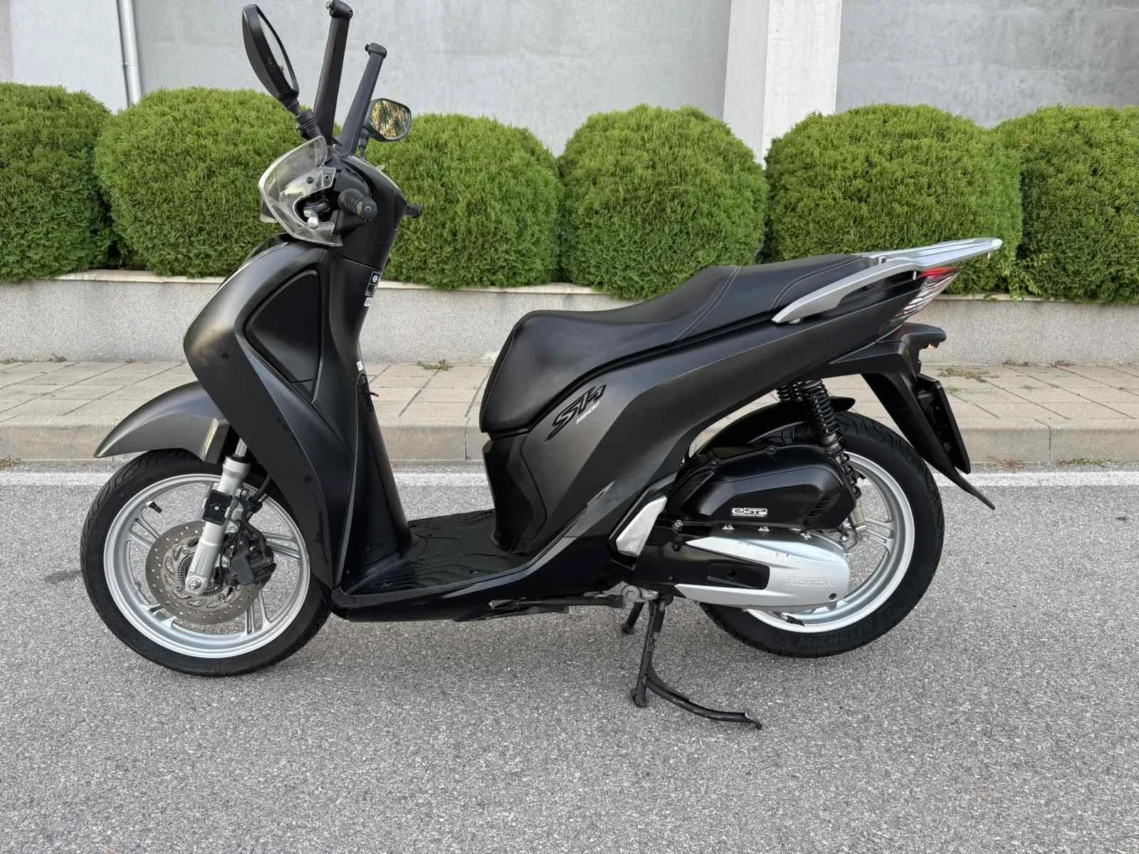 Honda Sh 150i, снимка 8 - Мотоциклети и мототехника - 55698141