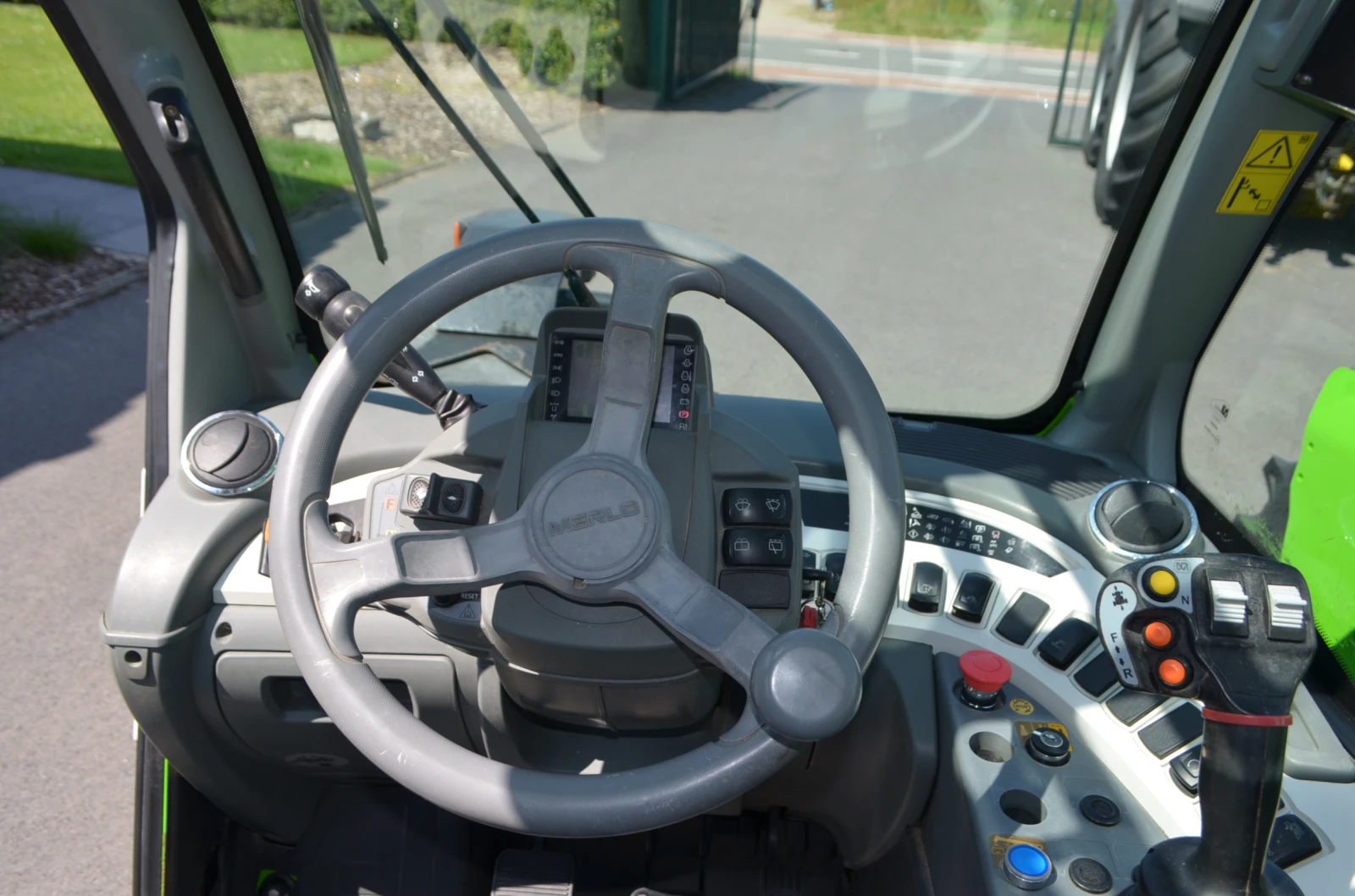   Merlo  TF35.7-115 | Mobile.bg   17