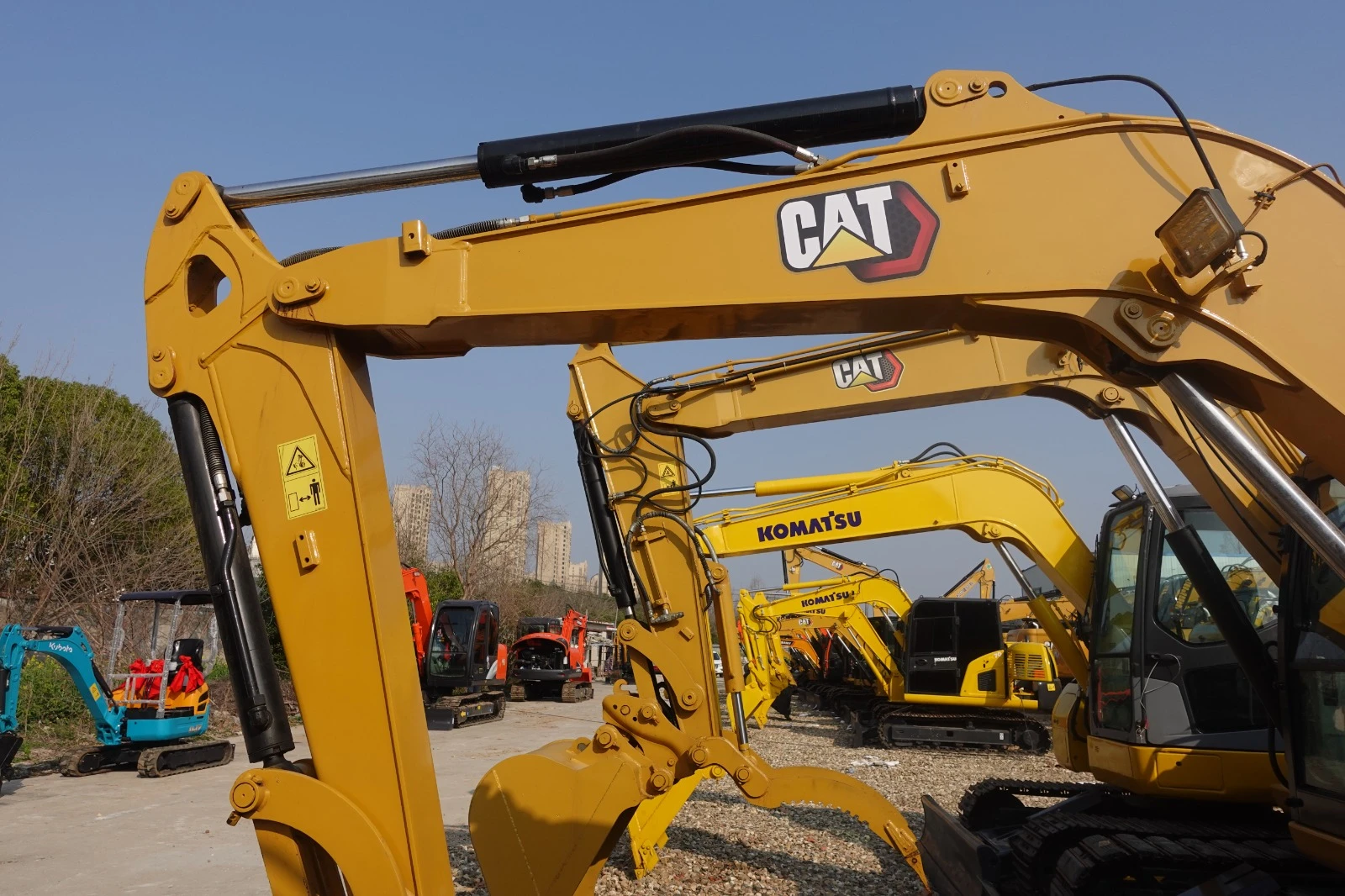 ����� Cat 303.5 | Mobile.bg � ����������� 7