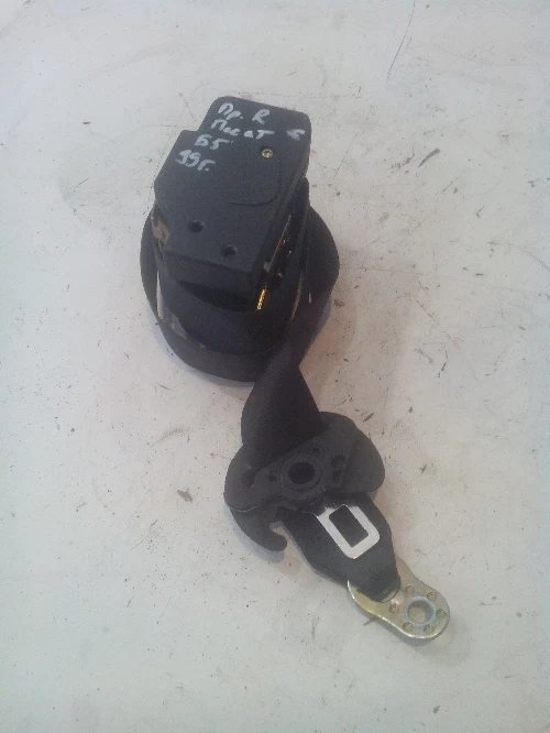 Колан предпазен преден десен Фолксваген Пасат Б5