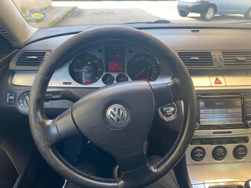 VW Passat, снимка 7 - Автомобили и джипове - 48928236