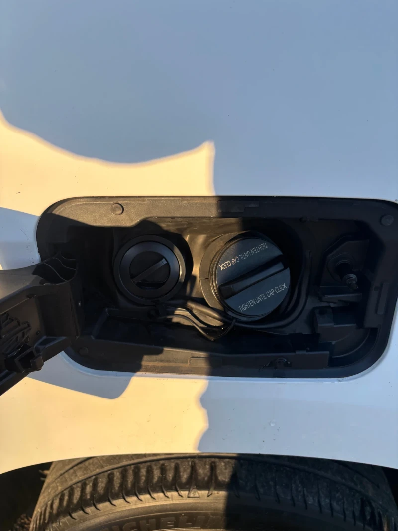 Peugeot Partner 1.2, снимка 8 - Автомобили и джипове - 52924314