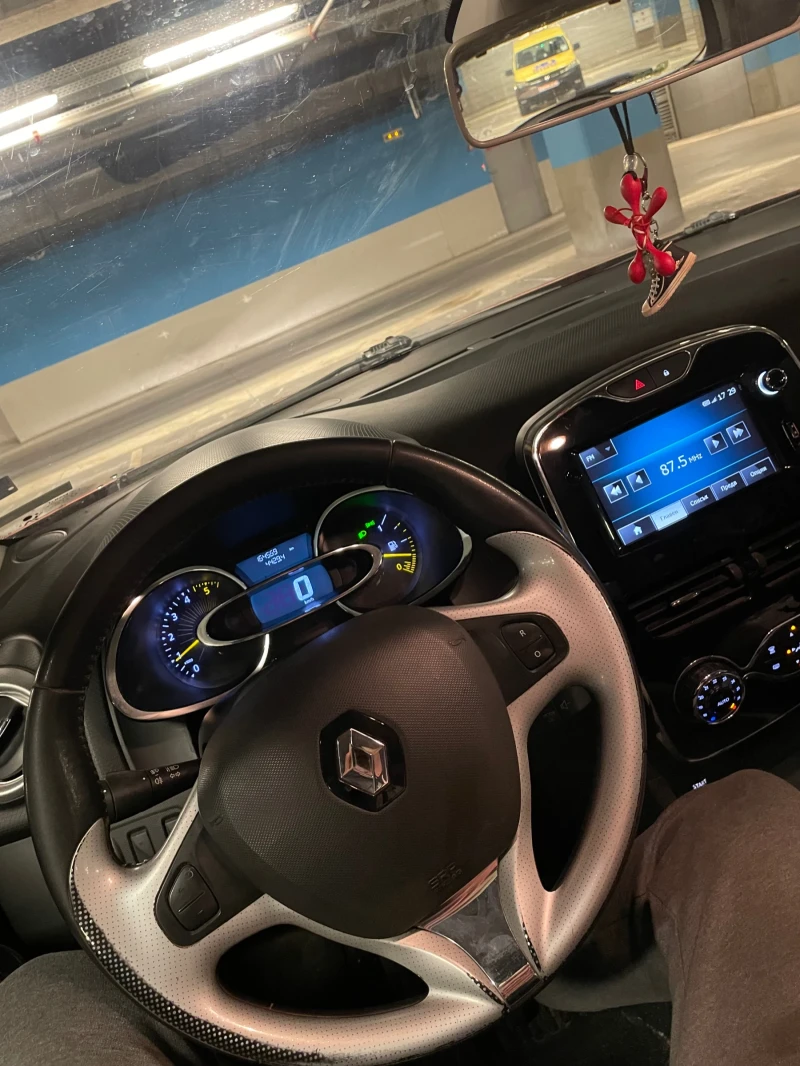 Renault Clio, снимка 5 - Автомобили и джипове - 53364066