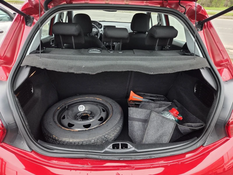 Peugeot 208 1, 2 benzin 70 hp ГАЗ ФАБРИЧНА!, снимка 9 - Автомобили и джипове - 53440576