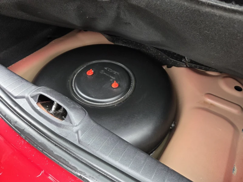 Peugeot 208 1, 2 benzin 70 hp ГАЗ ФАБРИЧНА!, снимка 15 - Автомобили и джипове - 53440576
