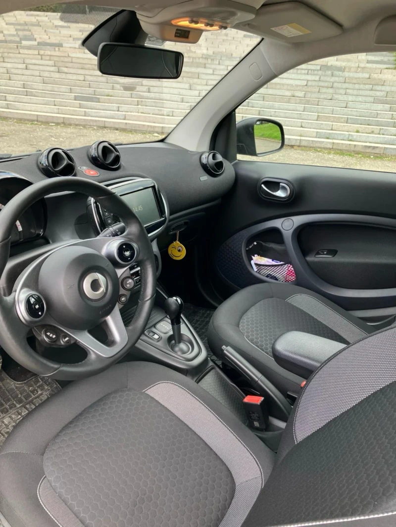 Smart Fortwo, снимка 4 - Автомобили и джипове - 53486281