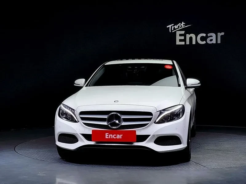 Mercedes-Benz C 180  - изображение 6