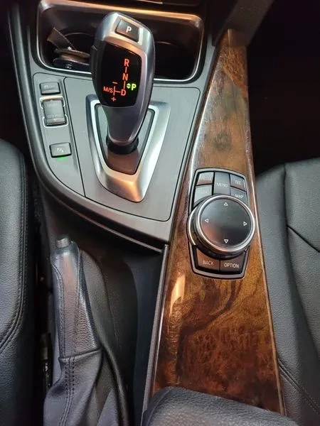 BMW 320 d, снимка 17 - Автомобили и джипове - 55142545