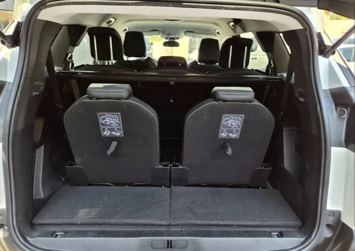 Peugeot 5008 ALLURE/ 7 местен , снимка 8 - Автомобили и джипове - 55597892