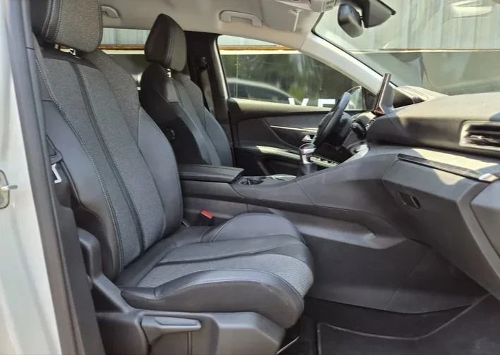Peugeot 5008 ALLURE/ 7 местен , снимка 7 - Автомобили и джипове - 55597892