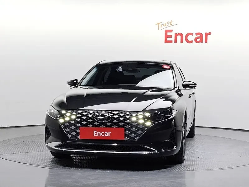 Hyundai Grandeur 2.5 Premium Choice, снимка 3 - Автомобили и джипове - 55699113
