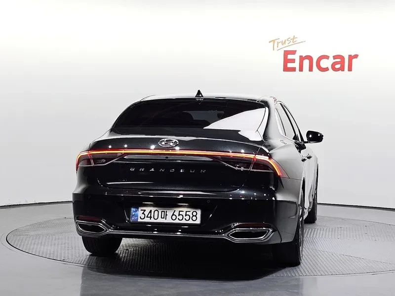 Hyundai Grandeur 2.5 Premium Choice, снимка 4 - Автомобили и джипове - 55699113