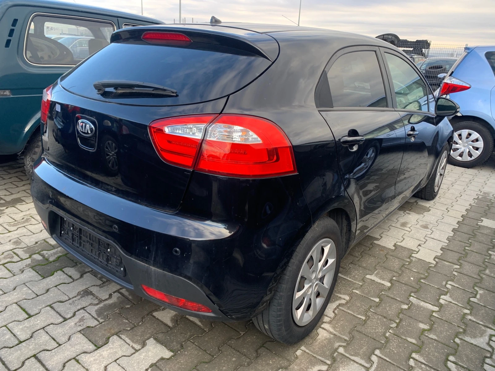 Kia Rio 1.1CRDI/75hp - изображение 3