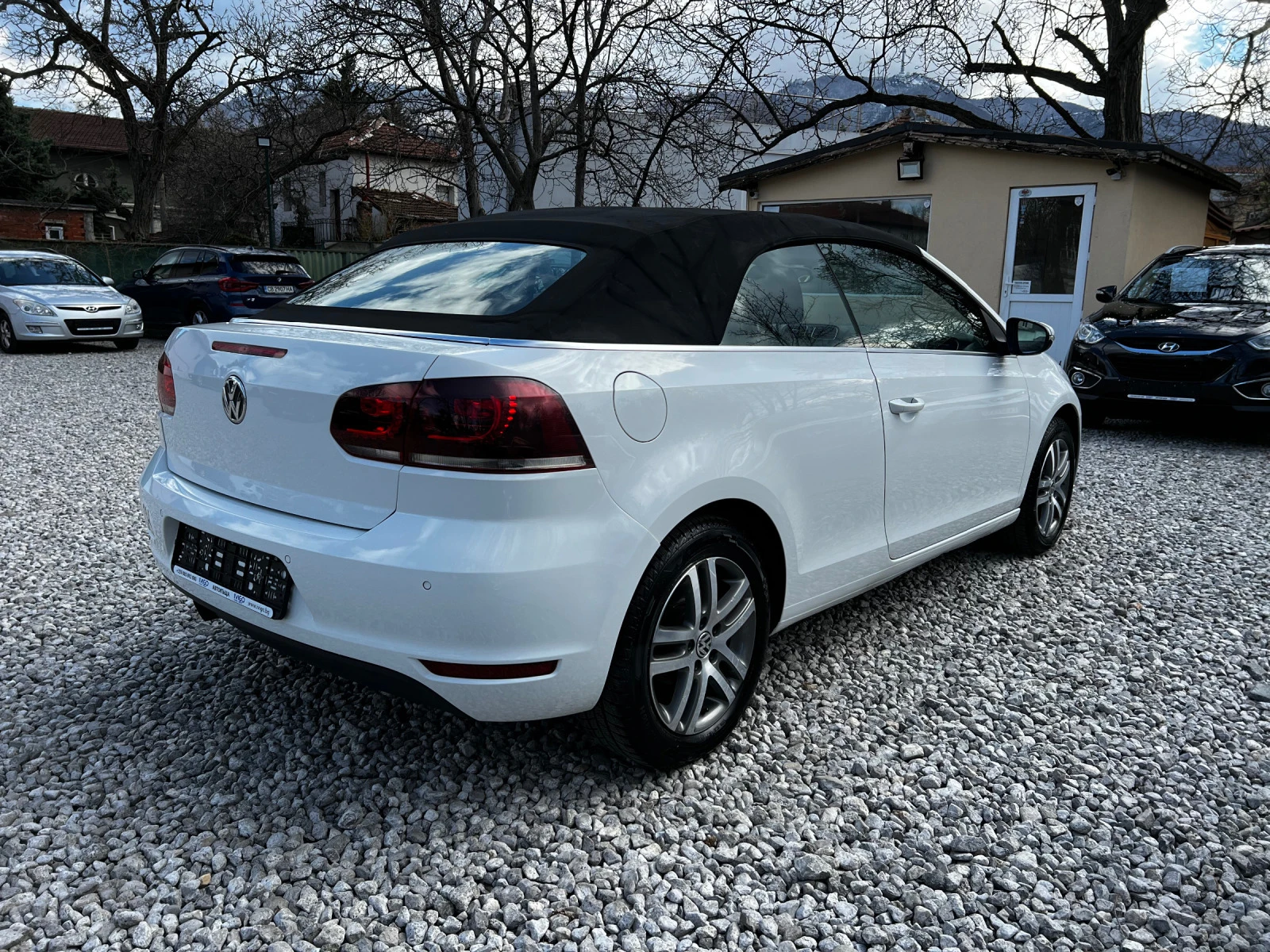 VW Golf 1, 2Tsi Cabrio EURO5b - изображение 3