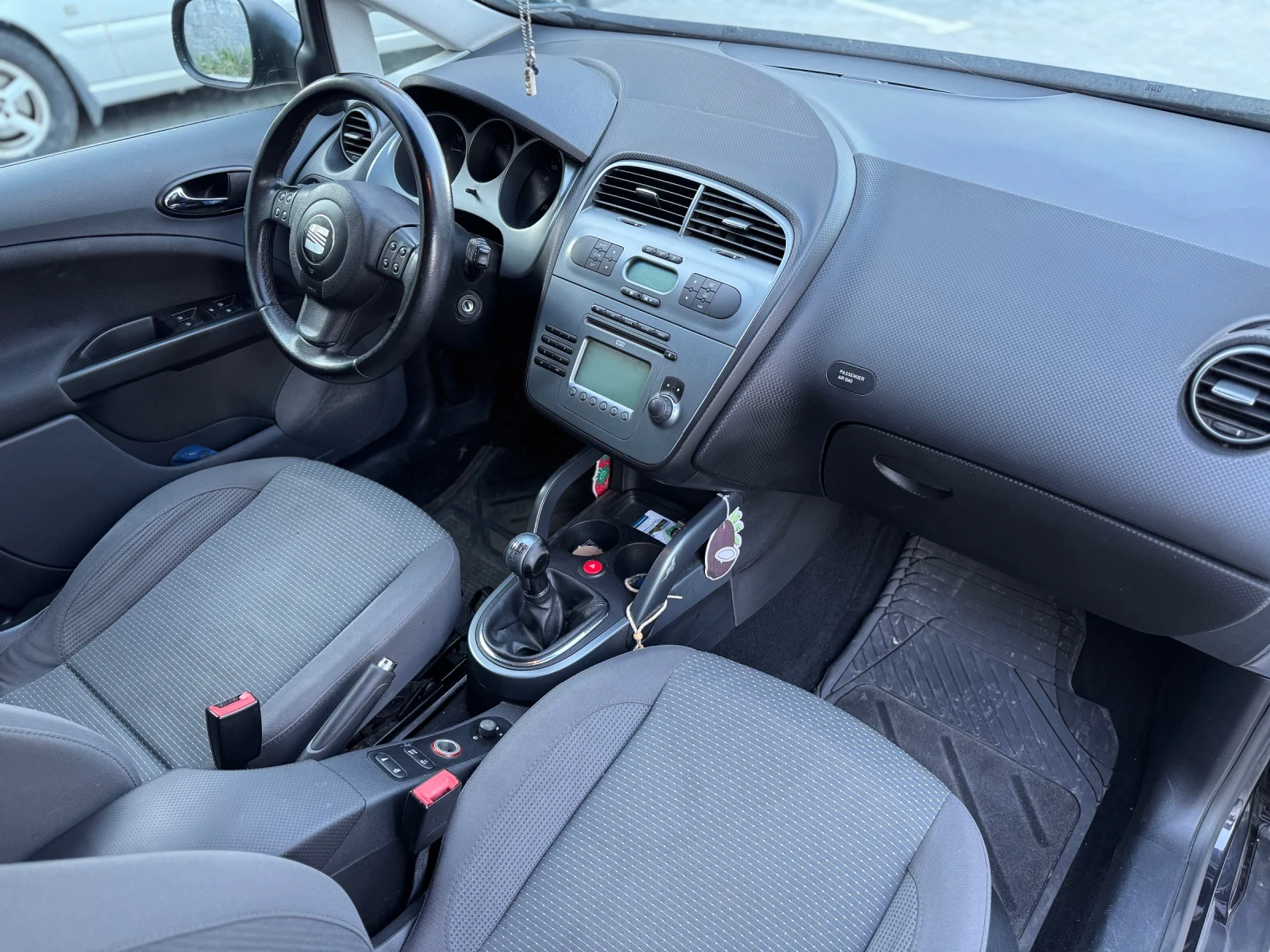 Seat Altea 1.6 Газ. Инжекцион - изображение 8