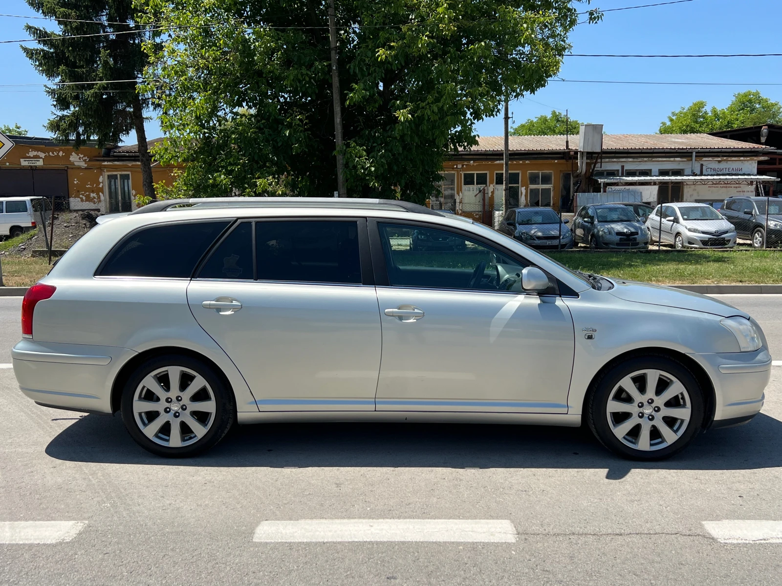 Toyota Avensis D4D - изображение 4