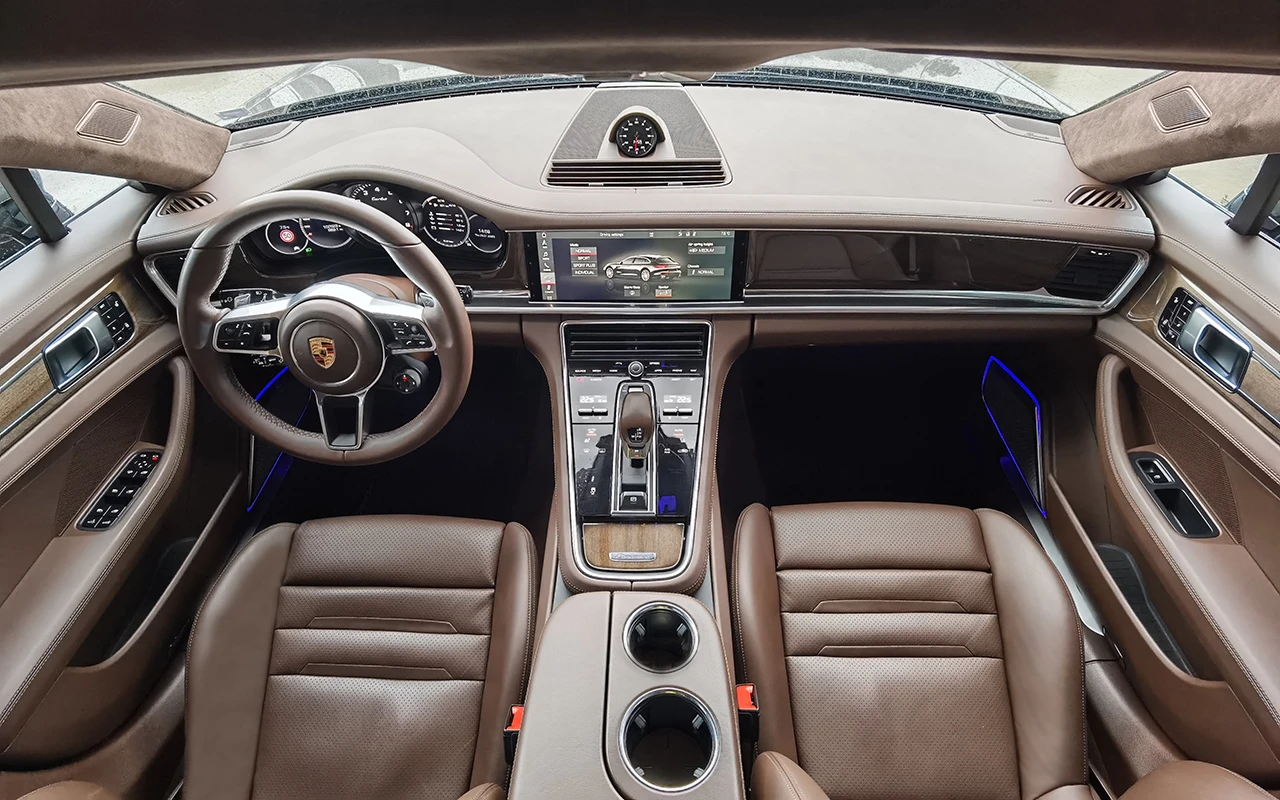 Porsche Panamera Turbo Sport Turismo - изображение 4