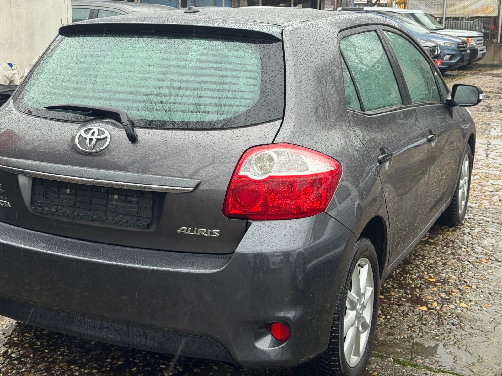 Toyota Auris 1300-99 кс бензин 6 скорости - изображение 4