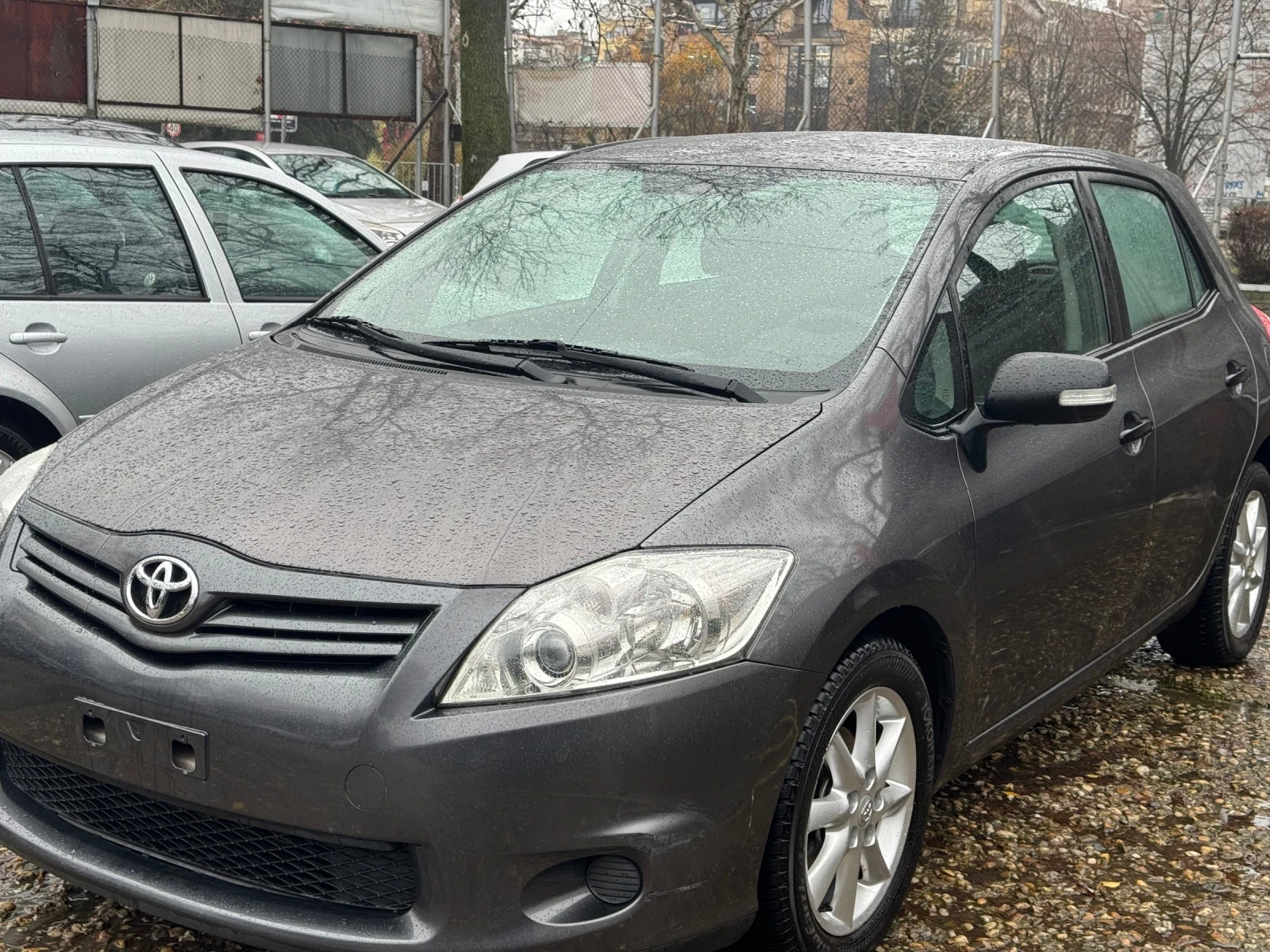 Toyota Auris 1300-99 кс бензин 6 скорости - изображение 3