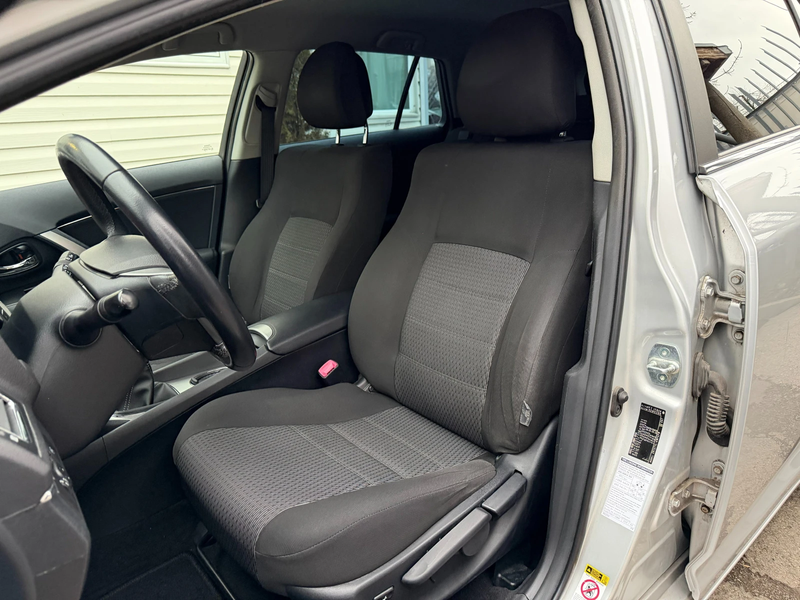 Toyota Avensis 1.8I* СЕРВИЗНА КНИЖКА* ПЪЛНА  ИСТОРИЯ В ТОЙОТА - изображение 7