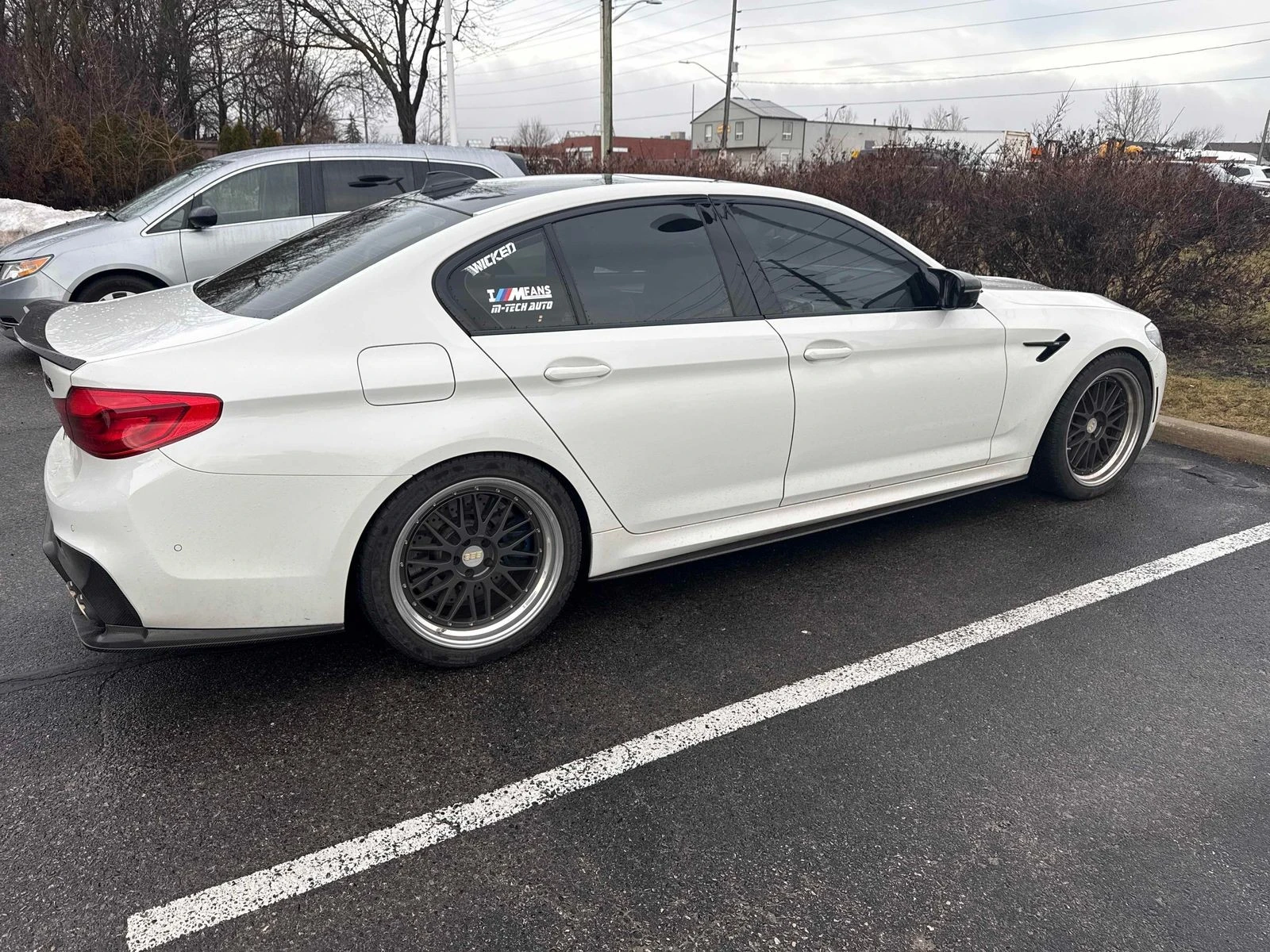 BMW M5 С РЕГИСТРАЦИЯ & АВТО КРЕДИТ, снимка 3 - Автомобили и джипове - 53885179