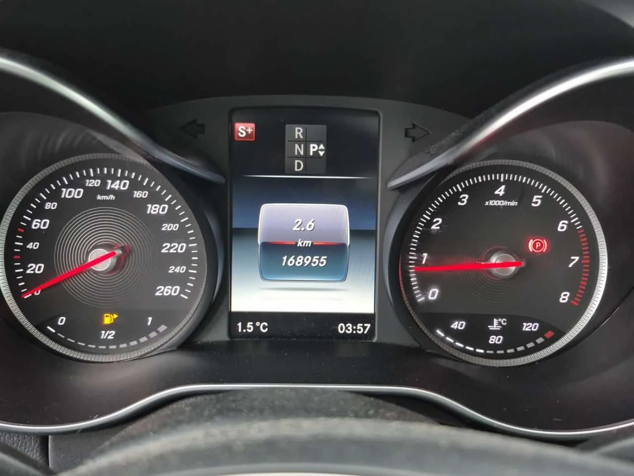 Mercedes-Benz C 300 * ПАНОРАМА * 2 КЛЮЧА * , снимка 9 - Автомобили и джипове - 53910343